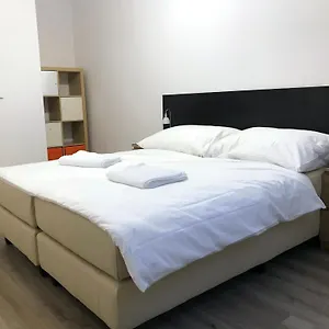 Valentine's National Museum Apartmán