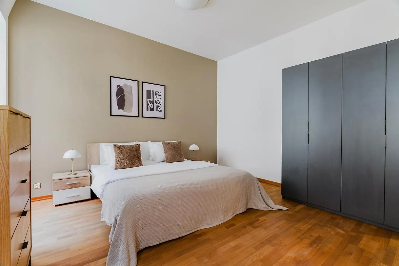 Blueground Prague 1 Furnished Old Town Square Prg-43 Apartment